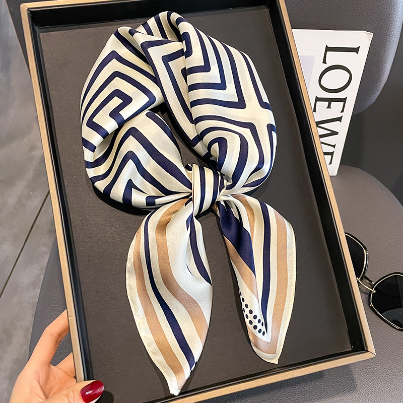 Luxury Brand Neckerchief Sprin - Women Accessories Brands recension och pris