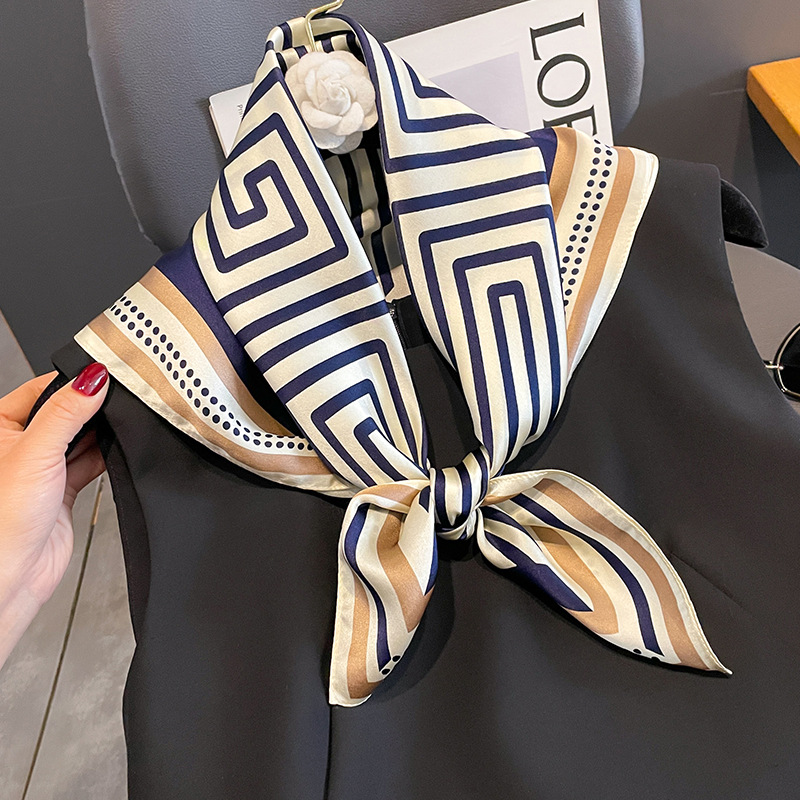 Luxury Brand Neckerchief Sprin - Women Accessories Brands recension och pris