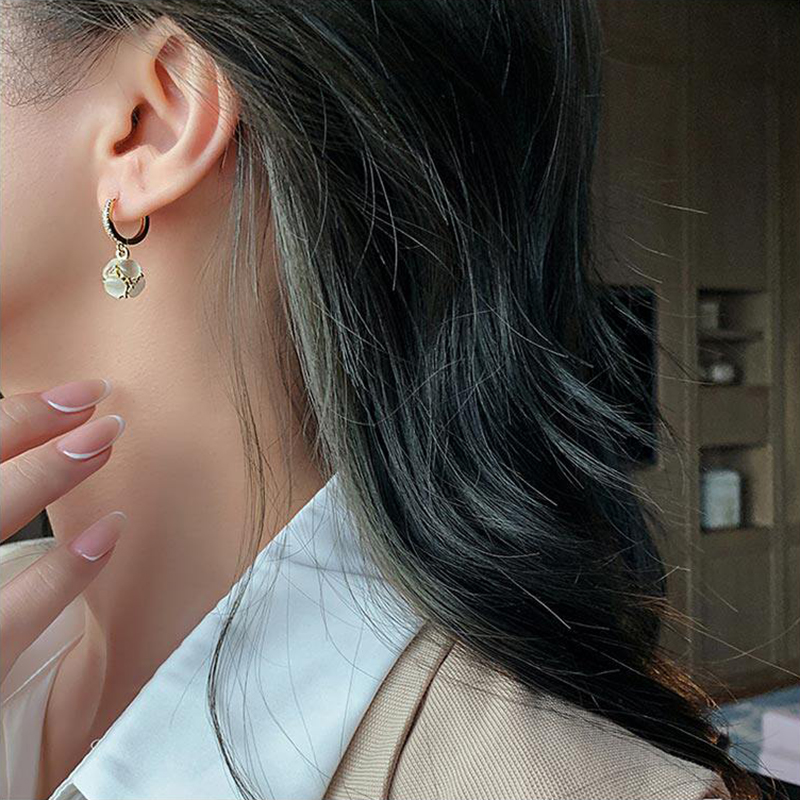 Elegant Cat's Eye Stone Round  - Women'S Accessories Trends 2026 recension och pris