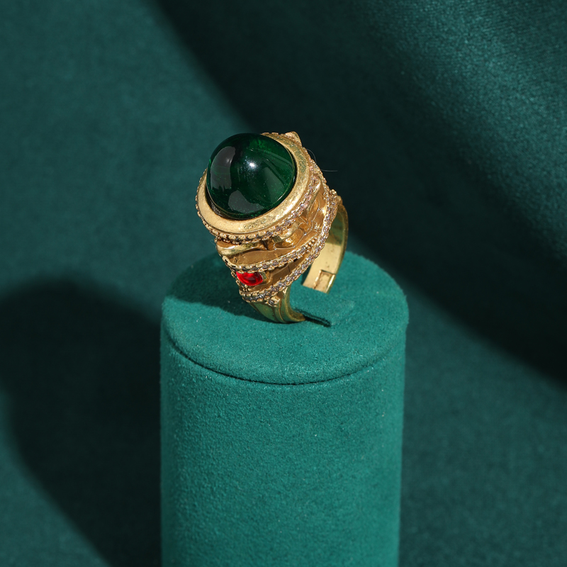 Vintage Green Crown Rings for  - Women'S Accessories Trends 2026 recension och pris