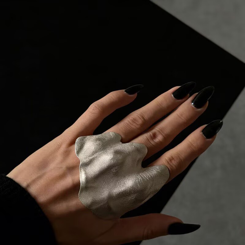 European and American Design P - Women'S Accessories Trends 2026 recension och pris